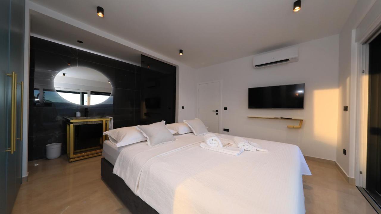 Adastra Apartments Maslenica Exterior foto